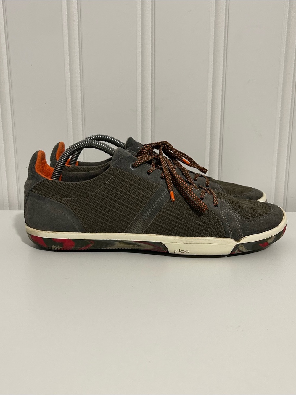 Plae prospect lace grey orange